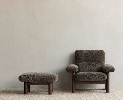 Brasilia Lounge Chair / Dark Stained Oak